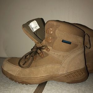 Mens Hiking Boots
